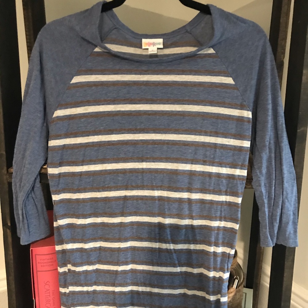 Lularoe Randy Tee - Picture 2 of 2